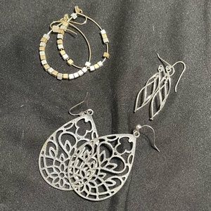 Bundle of Boutique dangle earrings